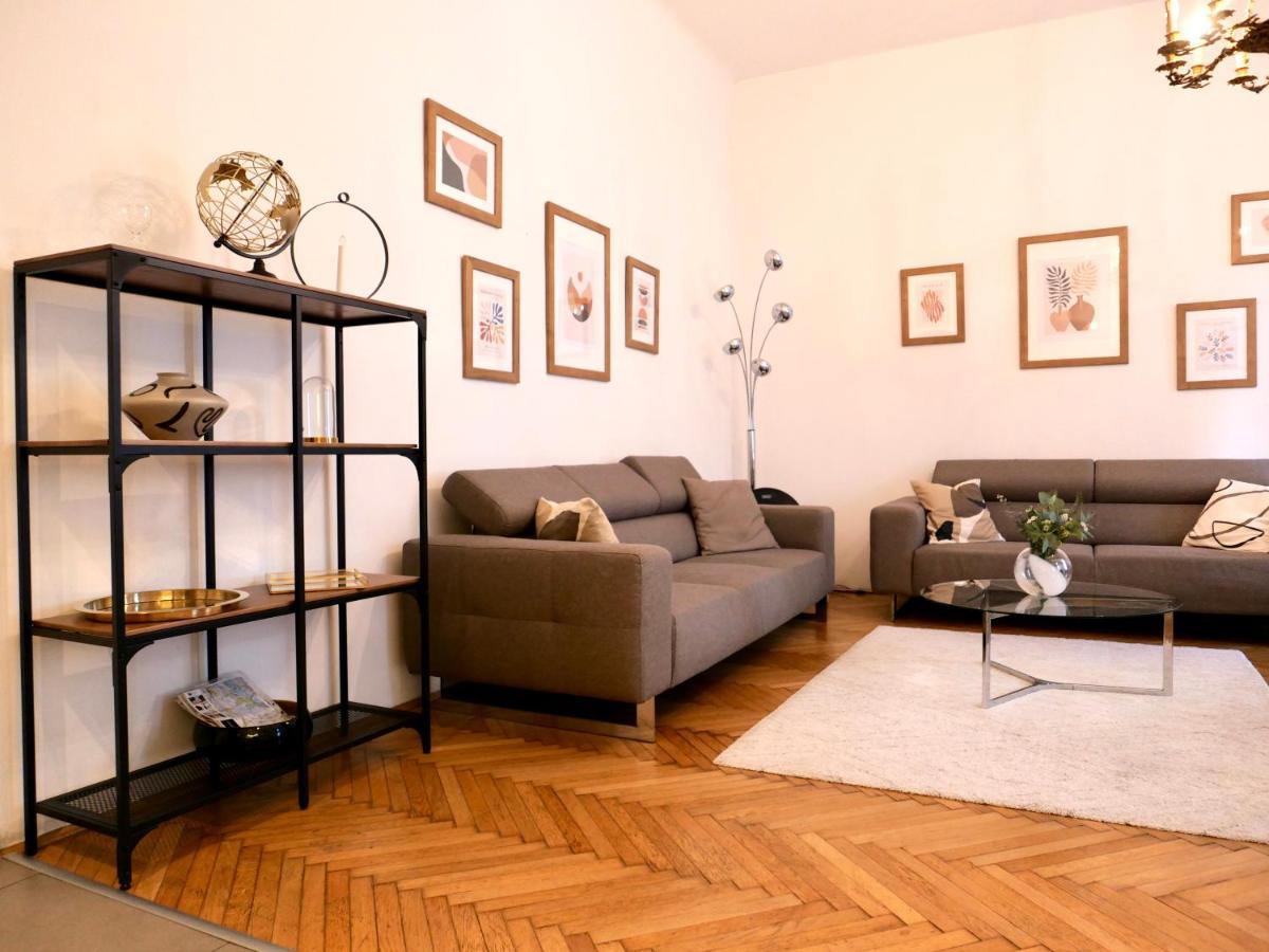 Contemporary City Apartment Vaci Utca Budapest Eksteriør billede