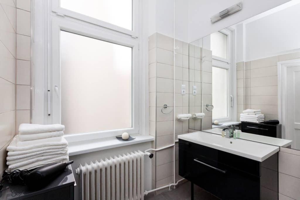 Contemporary City Apartment Vaci Utca Budapest Eksteriør billede